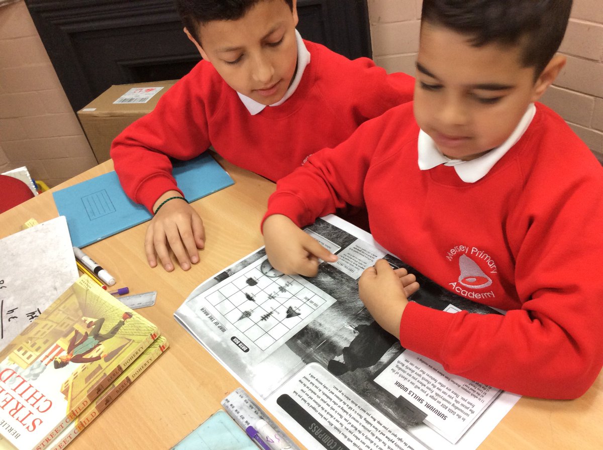 MerseyYear5's tweet photo. Maths problem solving. The children are working really well together, discussing solutions to a range of problems. @MerseyPrimary @JacquiOverfield #mpamaths https://t.co/sLhQn9blQO