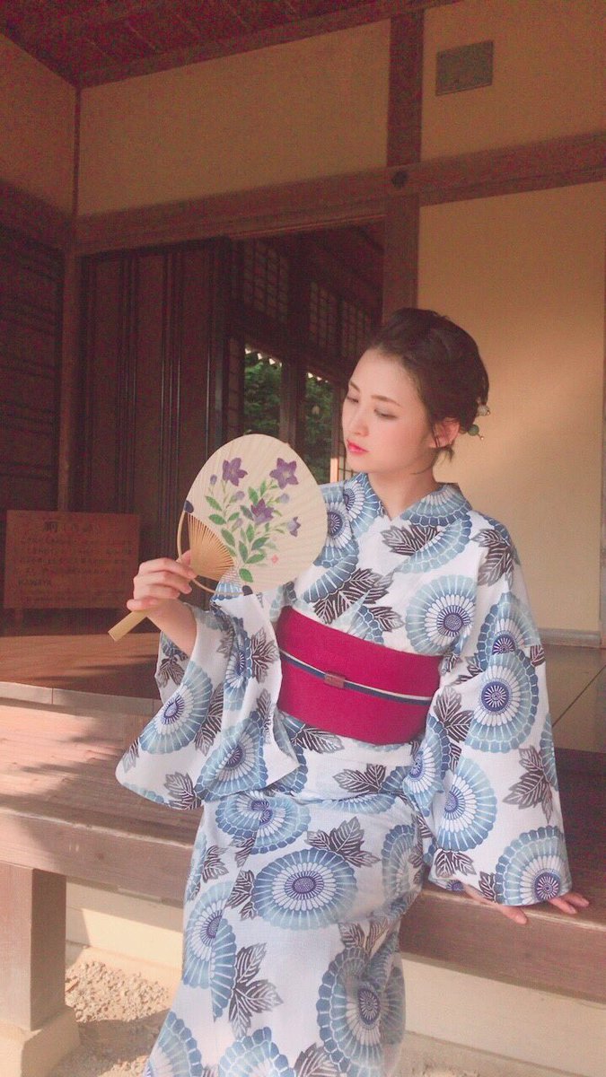 suzukisakiika's tweet photo. 6/17にフェスタソーレで毎年恒例の浴衣��影会をやるよー✌🏻
今年もすでにおニューの浴衣を購入して…しまったので…是非撮りに来てね…笑
写真映えするいい浴衣着るよ！！！！！

https://t.co/5u2IGNjazM

#浴衣 #撮影会 https://t.co/9VA97M5CRP