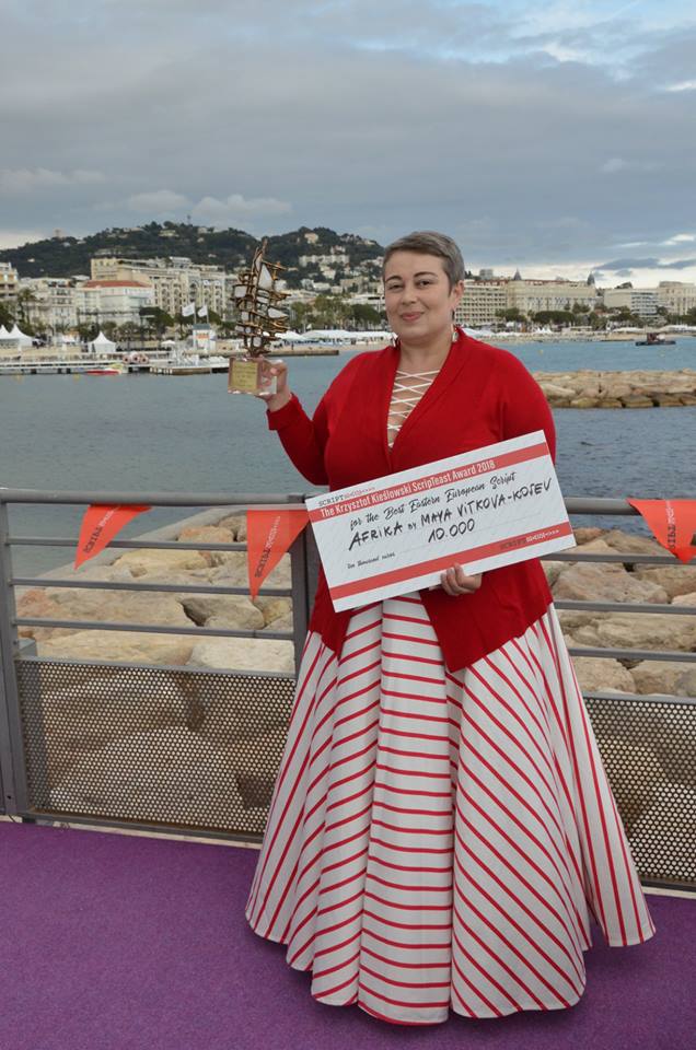 filmsfrompoland's tweet photo. Już po raz dwunasty na międzynarodowym festiwalu w #Cannes przyznano Nagrodę #ScripTeast im. Krzysztofa Kieślowskiego dla najlepszego scenariusza z Europy Wschodniej. Wśród wyróżnionych #Polki oraz #polskiekino https://t.co/xHfu3vJrgQ https://t.co/ym4oH9SKoP