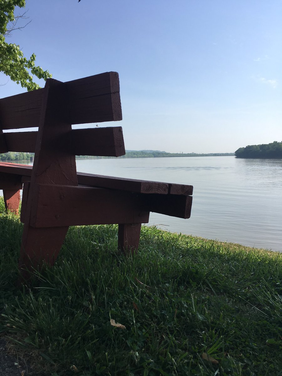 KetchmarkWCPO's tweet photo. The views from Lesko Park are simply divine as you watch boats on the Ohio River. But we have many river communities. Can you narrow it down yet? #KatchKetchmark @WCPO https://t.co/9r4E2kfRek