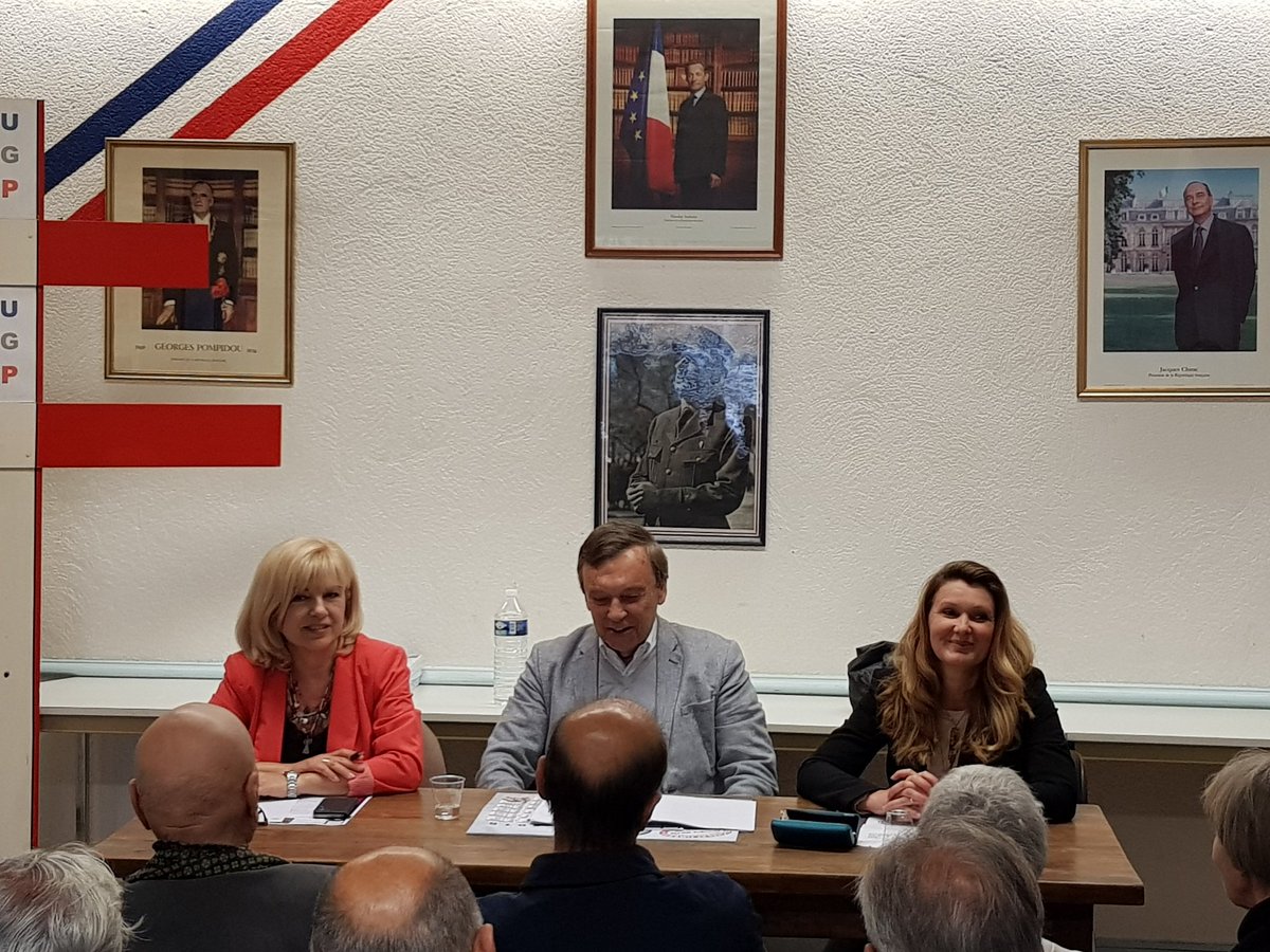 CFeretti's tweet photo. Sympathique réunion à #Avignon chez Alain Dufaut Sénateur de Vaucluse pour aborder la politique nationale et locale. Merci également à notre Sénateur pour son accueil toujours aussi chaleureux.  #Vaucluse #Engagement #politique https://t.co/nY7EZ54usc