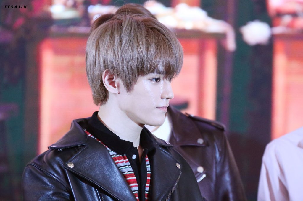 taeyong pics tweet media