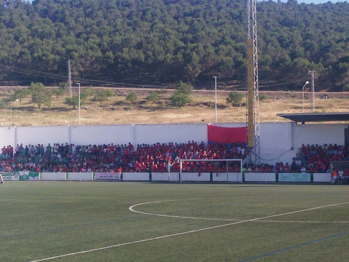 UCLaEstrella's tweet photo. Repetimos rival y queremos repetir llenazo en el “Cipriano Tinoco”. Hoy, de 20:30 a 21:30, entradas anticipadas a la venta en la Sala de Juntas del polideportivo municipal. https://t.co/SFZnSbDEeA