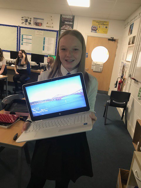 TCSoACompSci's tweet photo. S2.1 Presenting on Computer Hardware today, First and Second place pictures well done Lauren for winning #tcsoa #tcsoacompsci https://t.co/TTuchx0c8W