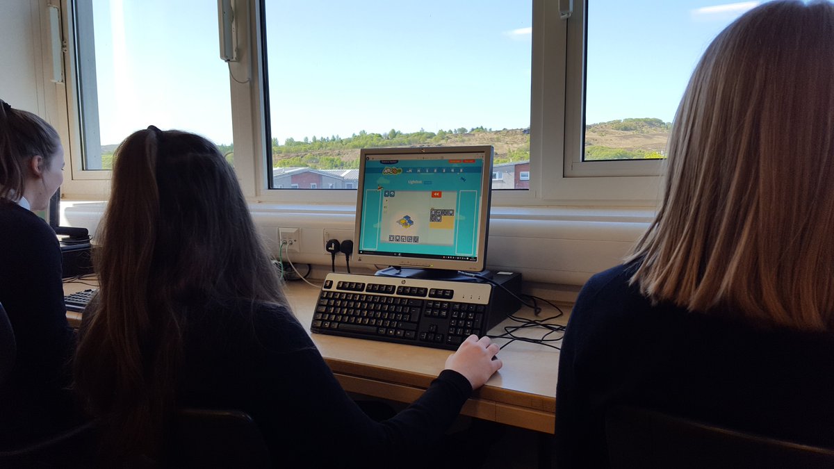 Learning about procedures through Hour of Code - part of Digital Learning week
#DigLearning