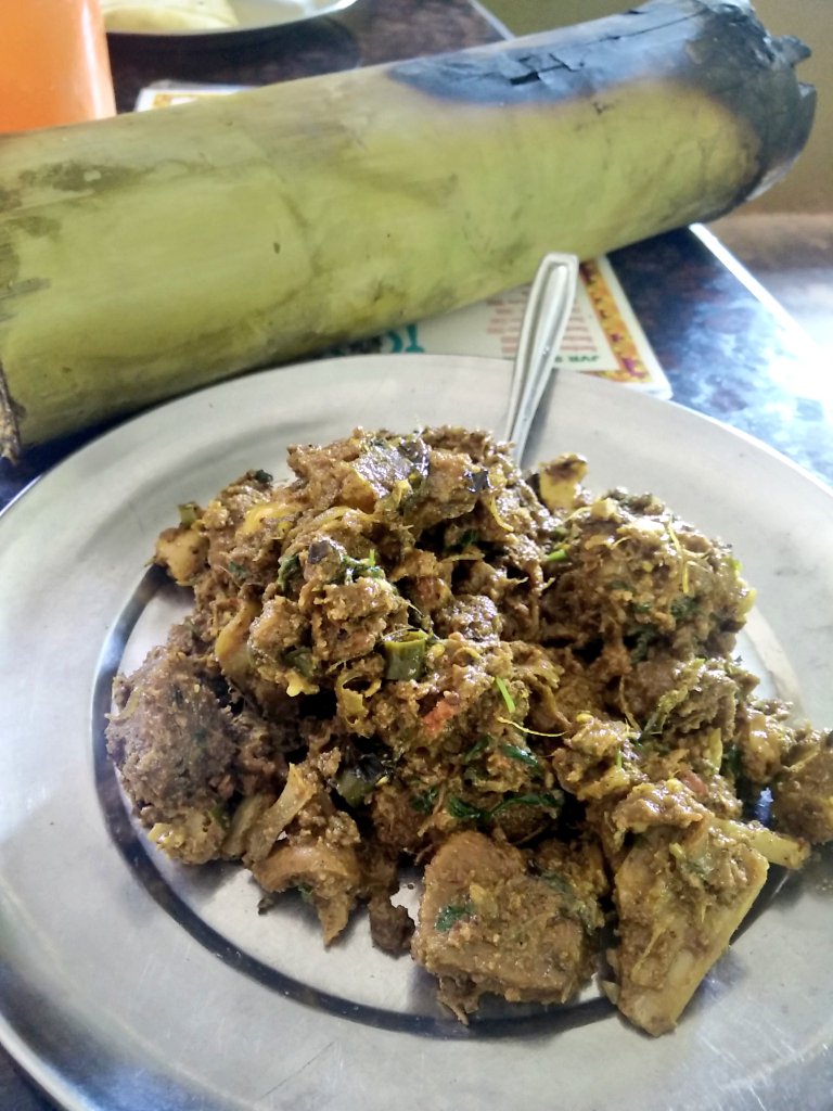 sambit_dash's tweet photo. On a 3 day Bhubaneswar visit. Began with lunch at 'Jungle View' on Chandaka road. The plates, tables, might put you off, but the bamboo mutton, bamboo chicken, handi mutton are killer! Absolutely delicious. #bamboomutton #foodie https://t.co/RNn5689k2L