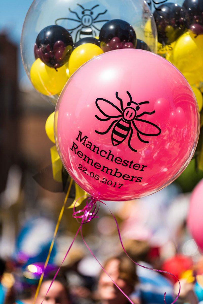 visit_mcr's tweet photo. Manchester Together - Music and lyric events will mark 22 May anniversary | Further details of the Albert Square element of plans to commemorate one year since the 22 May 2017 terror attack have been announced 🐝 >  https://t.co/zwTVkZgAcg https://t.co/QrVy2W1snR