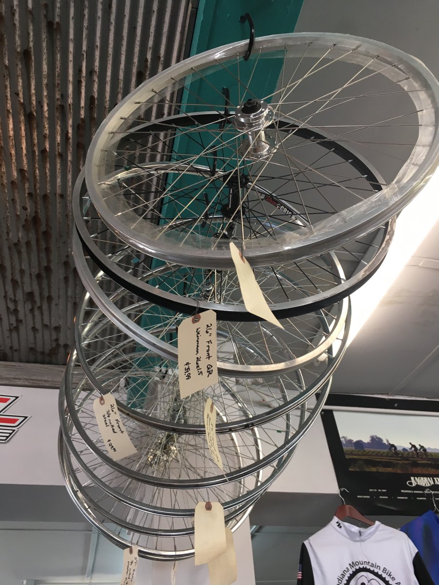 KetchmarkWCPO's tweet photo. From old bikes to sparkly new ones, Weber Sports is a hub for those on two wheels and for those just wanting to hang out and chat. Can you Katch Ketchmark? @WCPO #KatchKetchmark https://t.co/0wEa8Wytpx