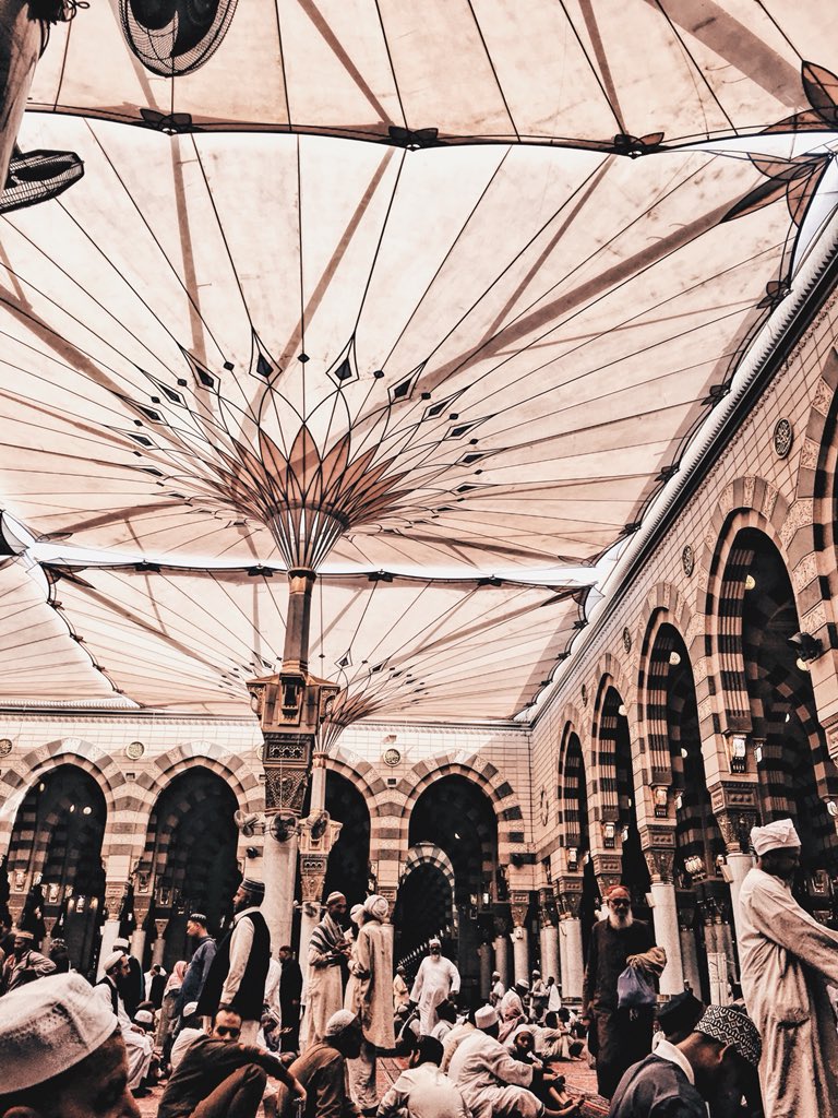 AsyraafRozman's tweet photo. Didoakan kepada yang belum pernah ke sini supaya diberikan rezeki untuk melihat bumi Allah yang suci, tenang dan lagi indah ini, In Shaa Allah 🕌🇸🇦

Alhamdulillah thanks for everything 🌺 https://t.co/g8cbWLYEUj