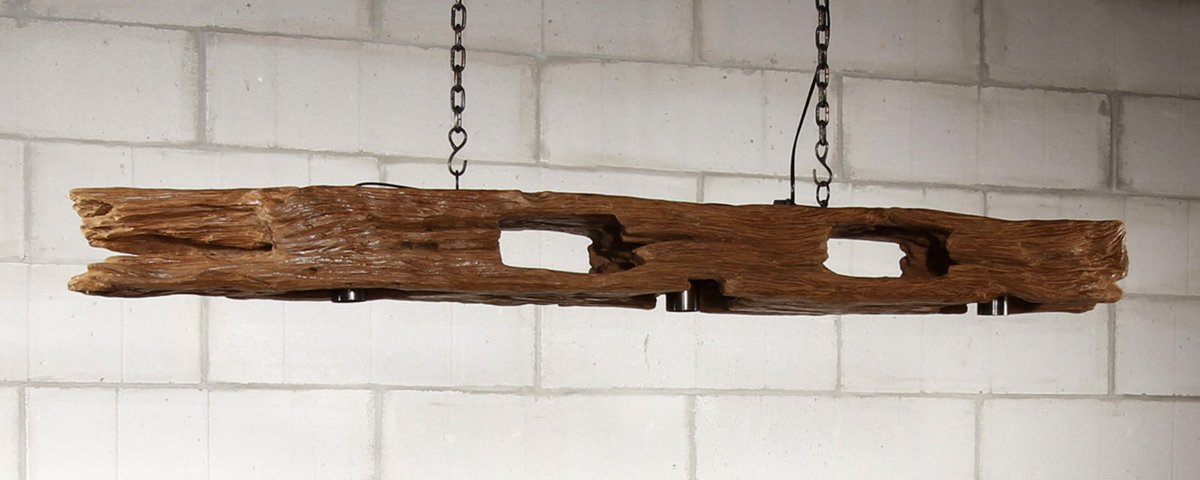 RusticHouseCafe's tweet image. The NEW Kerbo hanging chandelier, adding an industrial style for any kichen or dining area. bit.ly/2jZnbef #rusticlighting #teakroot #industriallook #homedecor #lightingdesign