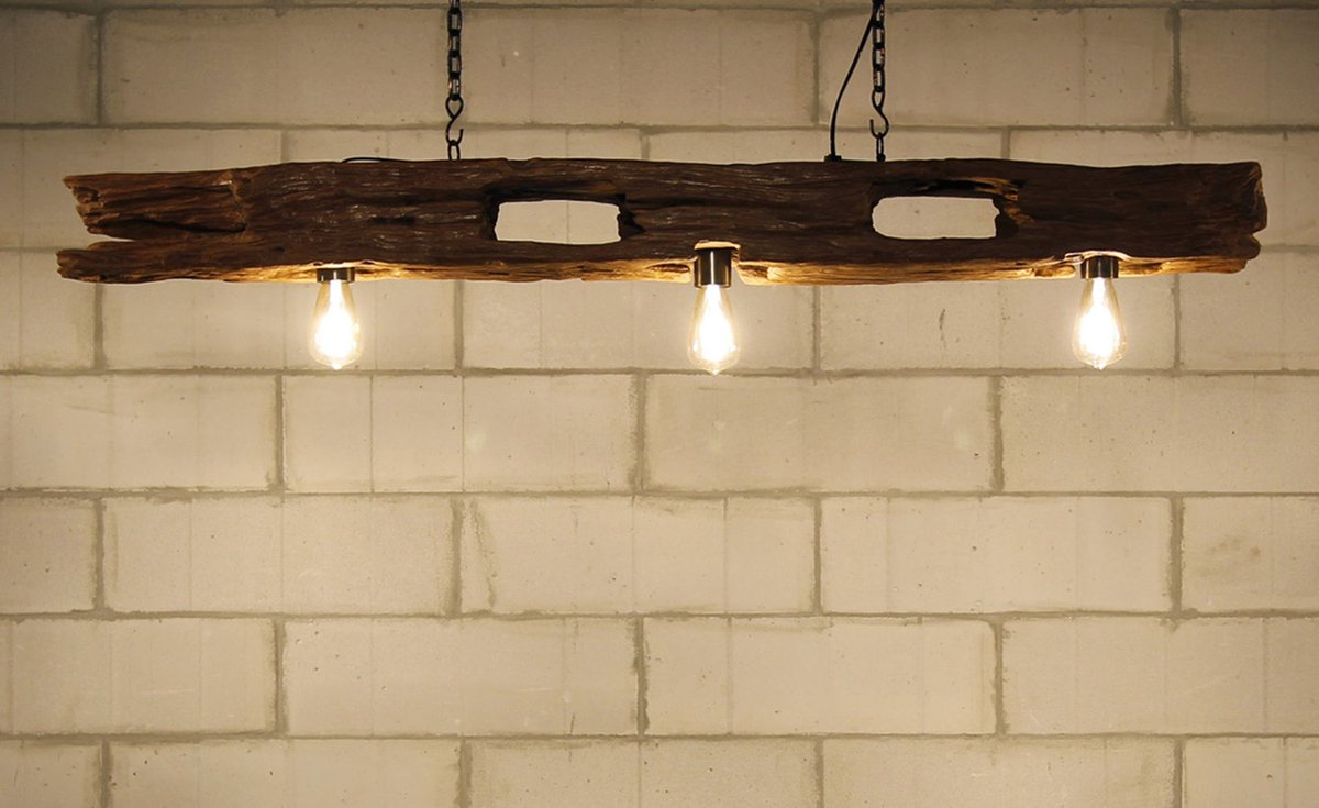 RusticHouseCafe's tweet image. The NEW Kerbo hanging chandelier, adding an industrial style for any kichen or dining area. bit.ly/2jZnbef #rusticlighting #teakroot #industriallook #homedecor #lightingdesign