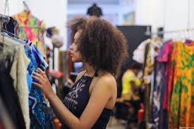 Y979FM's tweet image. "Shopping is much more fun when done in a group, but doing so is often dangerous for the pocket." - #YFinance?

Brought to you by @myumbbank 

#MMRS w/ @trigmaticrocks X @DJGANJ X @Ellakuns