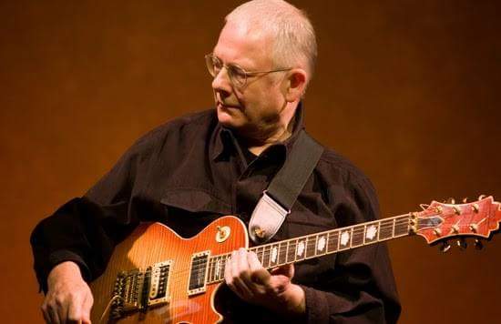 Robert Fripp (King Crimson)
Birth 1946.5.16 Happy Birthday
 