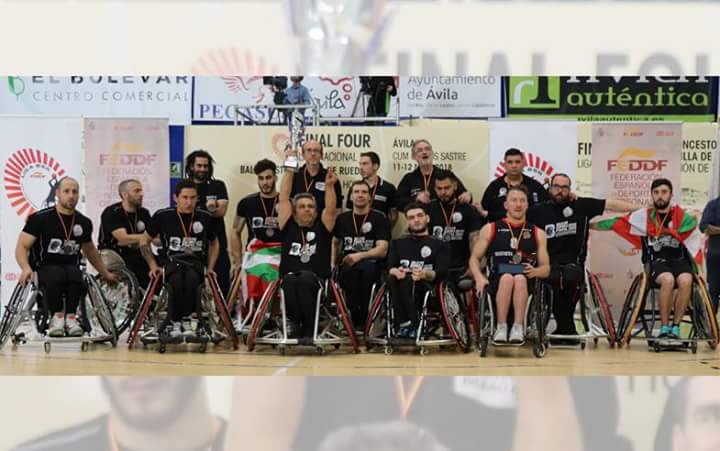 69lothar's tweet photo. Espero que @CDBILBAOBASKET tenga algún detalle con el @BilbaoBSR  por los subcampeonatos de liga y Europa https://t.co/vEgrzBeO6z