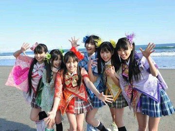 huton02's tweet photo. ももいろクローバー
💚💖💙❤💛💜
ももいろクローバーZ
色んな困難を乗り越えて
目の前にある壁を突き破って
いつの間にか、10周年🎊
心の底からおめでとう🍀💎

#ももクロ結成10周年 
#ももクロ10周年 https://t.co/ZSyyXvZzPn