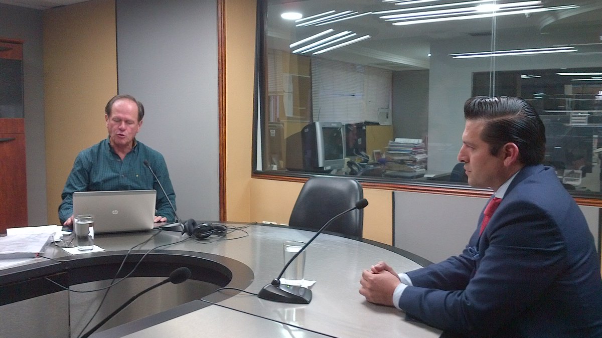 FernandoCIEEPI's tweet image. Presidente del CIEEPI, MBA. Fernando Salinas,  ofreció entrevistas sobre situación del sector eléctrico en el país, en las radios Platinum y América.