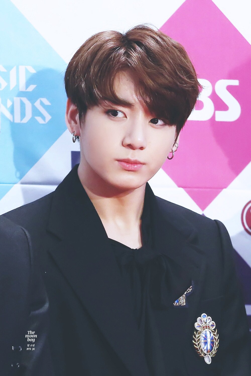 Jungkook Updates on Twitter: "Jungkook in comma hair? Best thing ever