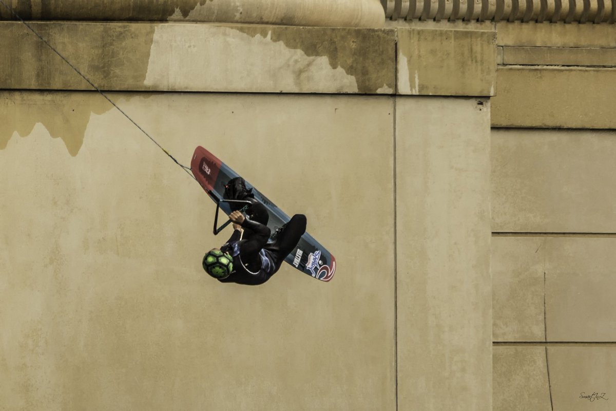 SmartInZPhoto's tweet photo. #DanielGrant #fisemontpellier #fise2018 #fise #wakeboard #undertherain https://t.co/O65PcRdds7