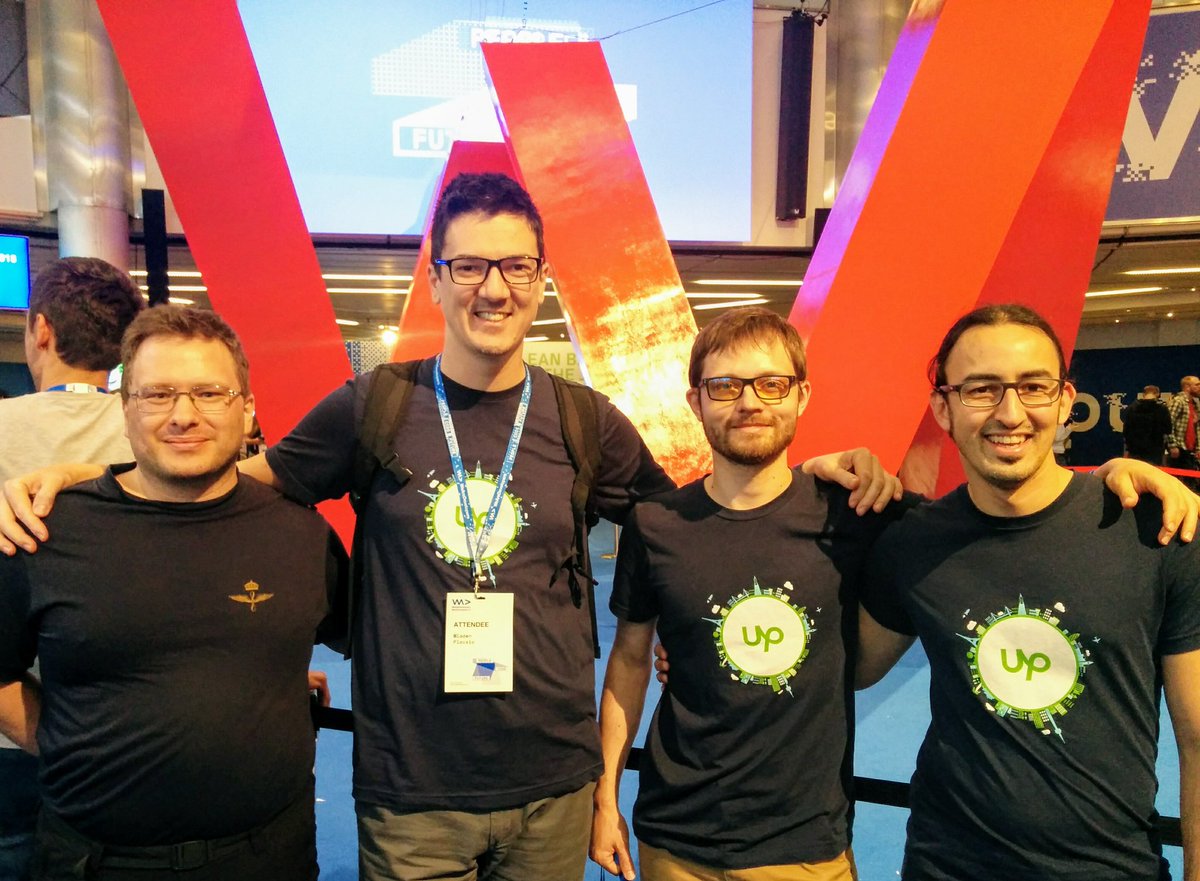 MladenPlavsic's tweet image. We talk and work together every day,  but seeing each other for the first time in real life just now #wearedevs2018 @Upwork