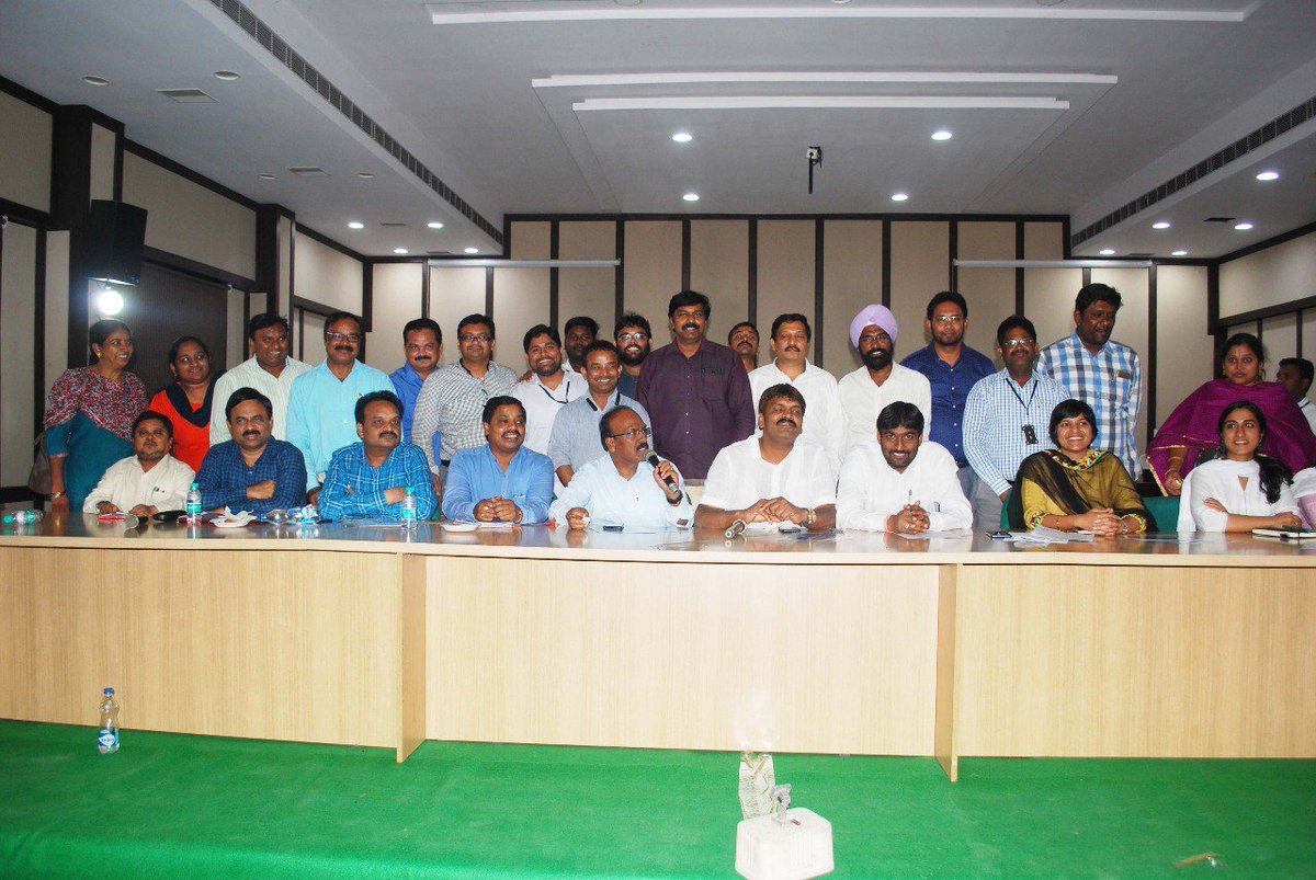 Swachh Survekshan 2018 Ranks declared:  GHMC won the Best Capital City in Solid waste Management category👏👏👏👌
💐Team GHMC💐