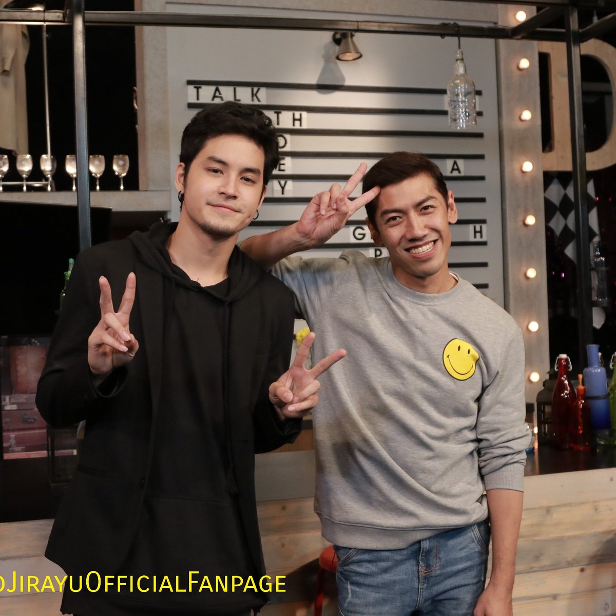 clubkaofanpage's tweet photo. มาฟังเรื่องฮาๆ จากเก้าจิรายุ
ในรายการทอล์ก-กะ-เทย Tonight 
ออกอากาศวันอาทิตย์ที่ 20 พฤษภาคม 2561
 เวลา 21.45 น. ทางช่อง GMM 25 นะจ๊ะ #​เก้าจิรายุ https://t.co/lKA5xUmnAN