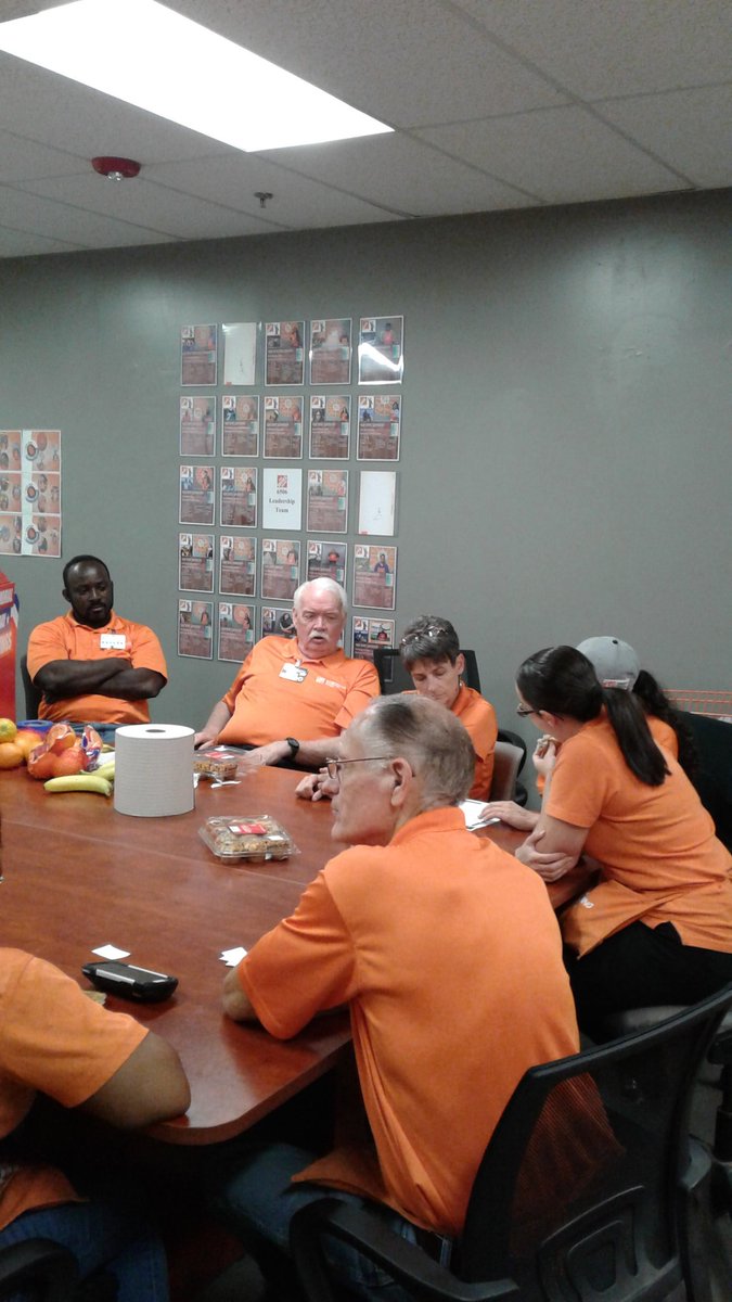 6506Met's tweet photo. Winner's of the  family  feud  safety  !! Team had a great time  !! @jeffinsell_thd https://t.co/7BwN8QqHN0