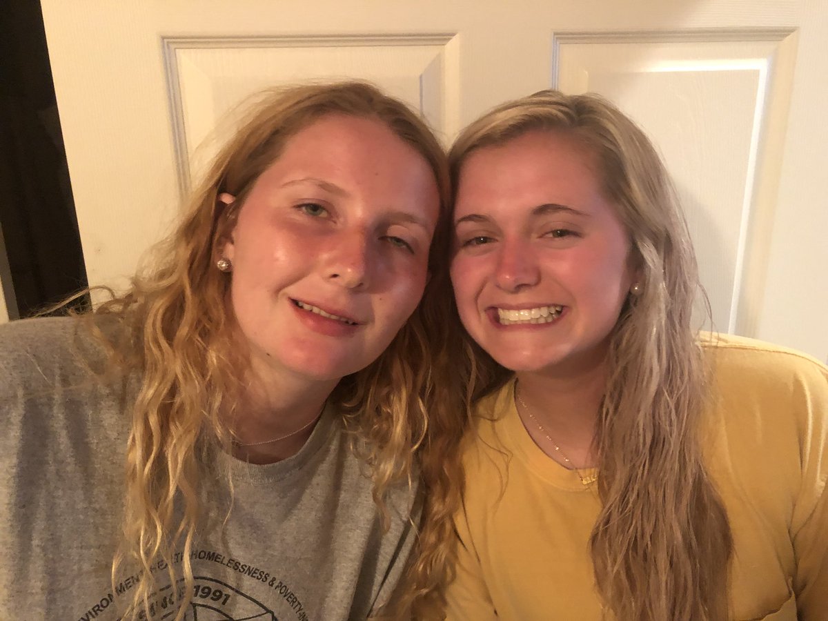MAB_Sedona's tweet photo. #BURNT this AZ sun taught us a hard lesson at service yesterday.. apply sunscreen about every 5 minutes. #HERETOSERVEANDGETBURNT https://t.co/AcBjNuQbhQ