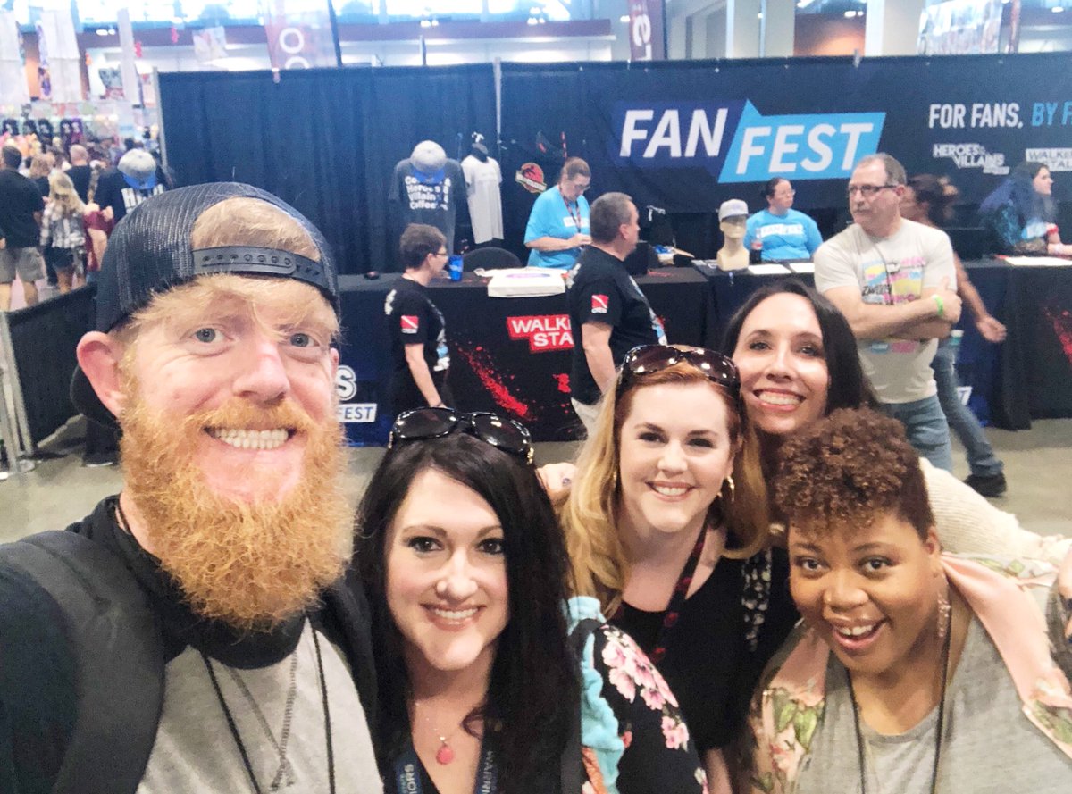 twodeadchicks's tweet photo. With our friends @deadconnection at #WSCNashville! If you’re not following them for all things #TWD and #FTWD, you better get on that! We ❤️ these guys!!! #TWD #TWDFamily #DeadConnection #TDCPod https://t.co/dmvhQAabwg