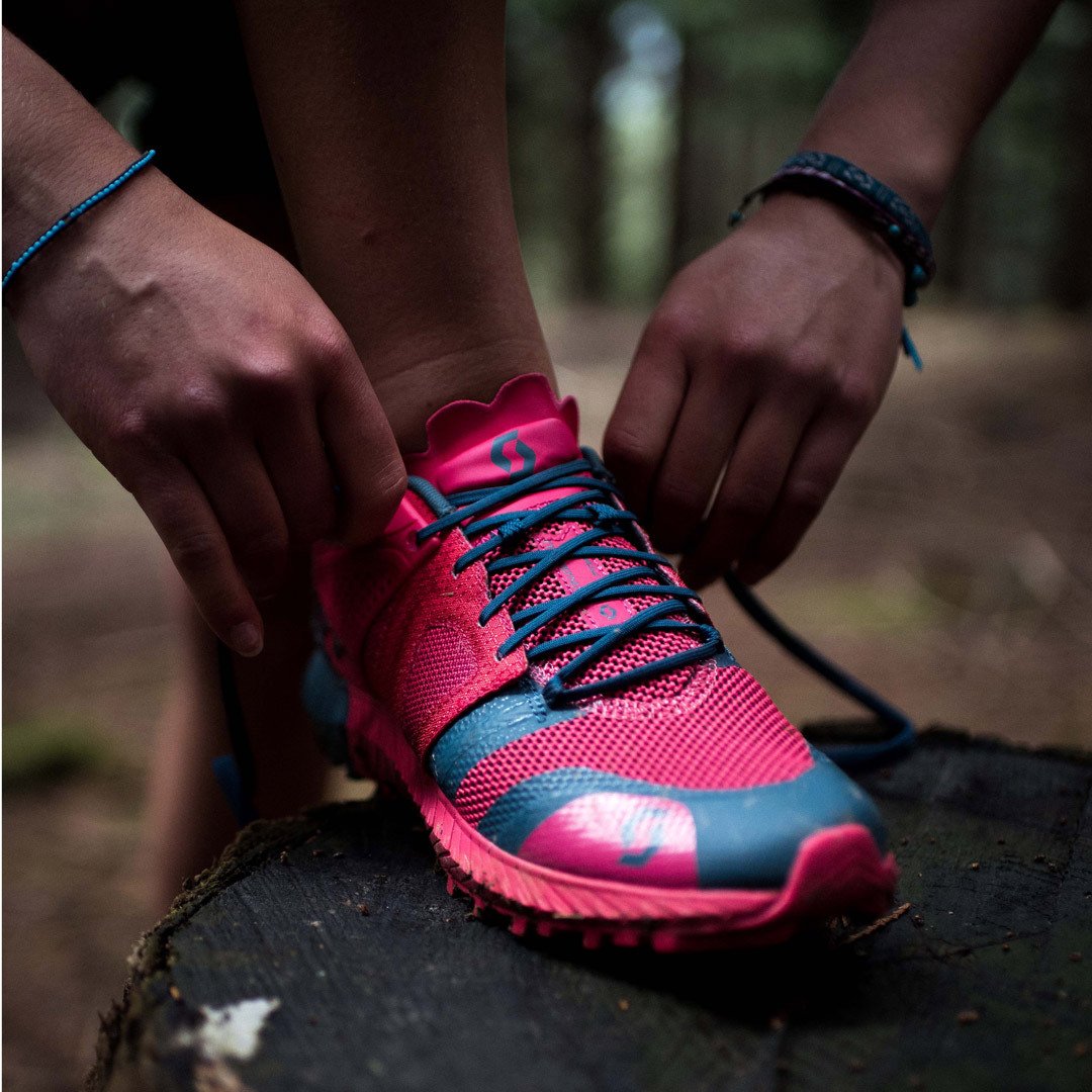 scottrunning's tweet photo. Lace up and Go run!
SCOTT Kinabalu Power Women's Shoe: https://t.co/BYkeFAzSZj
#SCOTTrunning #SCOTTkinabalu #trailrunning 
📷: Thomas Griesbeck https://t.co/2IQYtvF51K