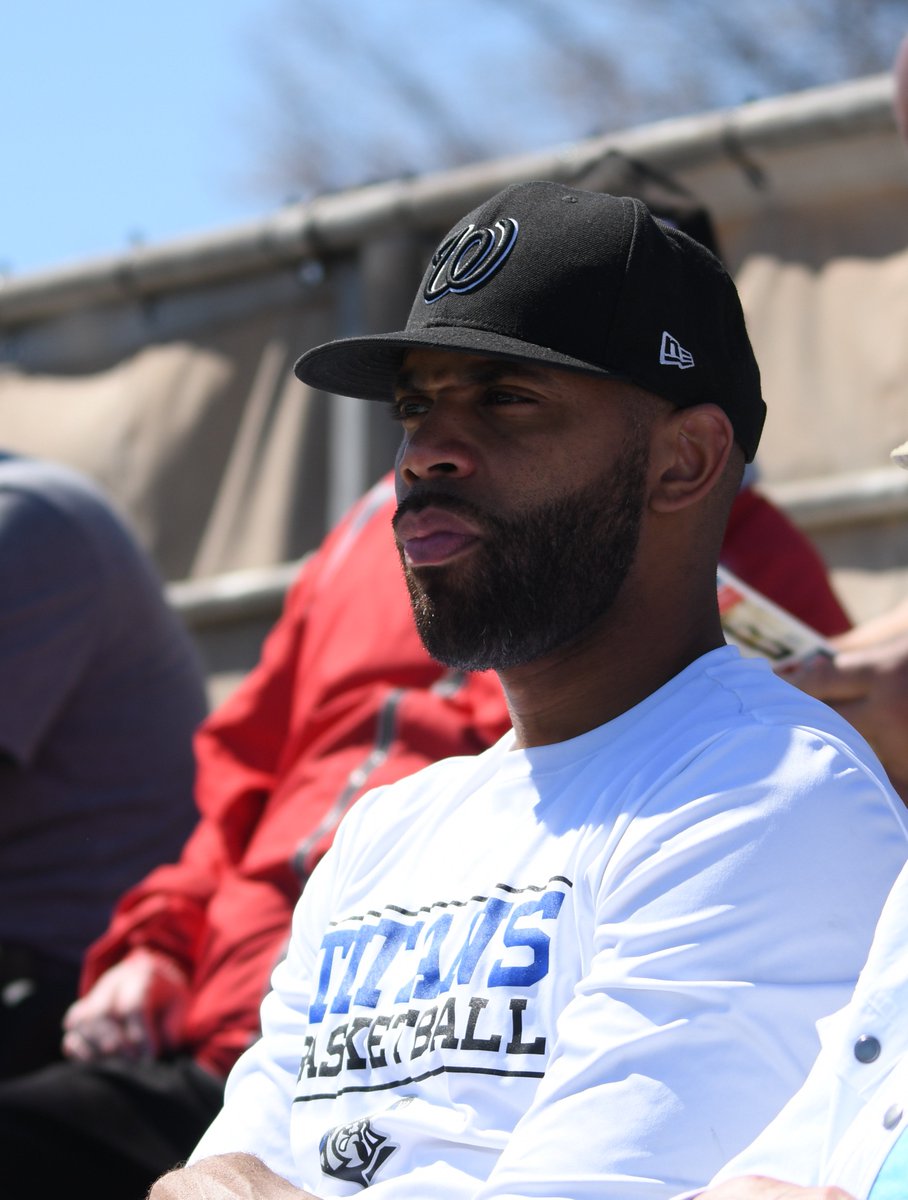 kw_titans's tweet photo. Take me out to the ball game! ⚾️
Coach @Vell22 making connections in the community🙌 Congratulations to the @IBL_Panthers on their great Mother's Day Home Opener for their 100th season. 📷: @dancongdon #Panthers100 #IBL100 #localsport https://t.co/lDEkeGxtoS