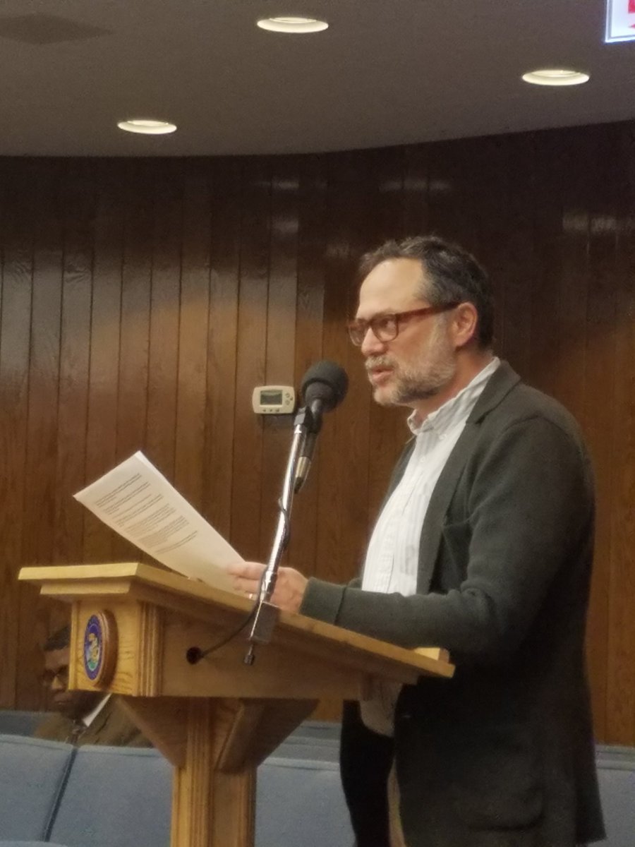 ChiFoodPolicy's tweet photo. #GFPP is up for a vote today on the Cook County Board of Commissioners! Our very own Rodger Cooley testified in support at the Health & Hospitals committee meetingb this morning. #GoodFoodCookCounty https://t.co/K5k4i1Hf4G