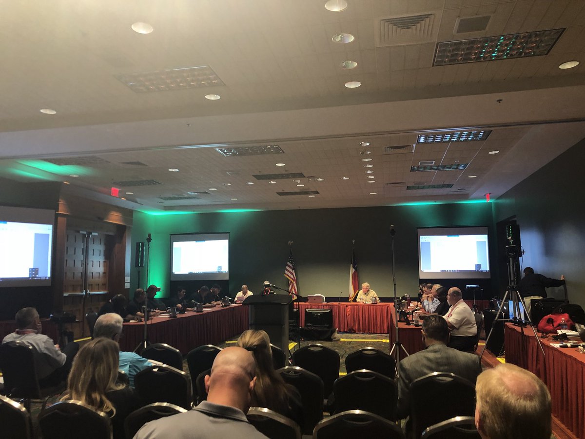 bosqueemc's tweet photo. Great things are coming along with the @TDEM Texas Emergency Management Assistance Team (TEMAT) at #TEMC2018 - Hurricane Season is right around the corner. https://t.co/ePENt9Ecgh