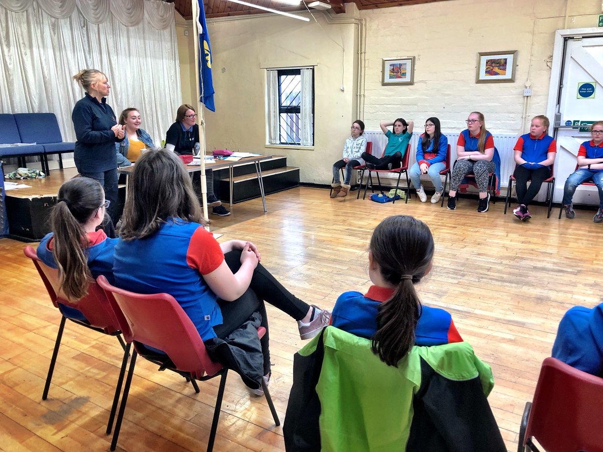 ArdrossanCRT's tweet photo. Team visit the 2nd Bourtreehill Girl Guides in #Irvine for flare safety input ahead of their upcoming beach clean next week. Read more at: https://t.co/DBQIqj20cp #CommunityEngagement #BeachCleanSafety
@GGAyrshireNorth @Girlguiding https://t.co/Ug9WmHbNcJ