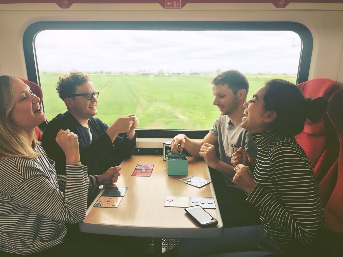 quartzgamesltd's tweet photo. #QuizQuoz is a GREAT travel game...don’t take our word for it - check out these cats @SofiaBarclay #joshuamcguire #amymorgan #oliverfromtheseatsoppositewhogotreallyintoitandtookthisphoto 👍🎲🚂
https://t.co/UbwWrd2ZC1 https://t.co/js1ULSfT8K
