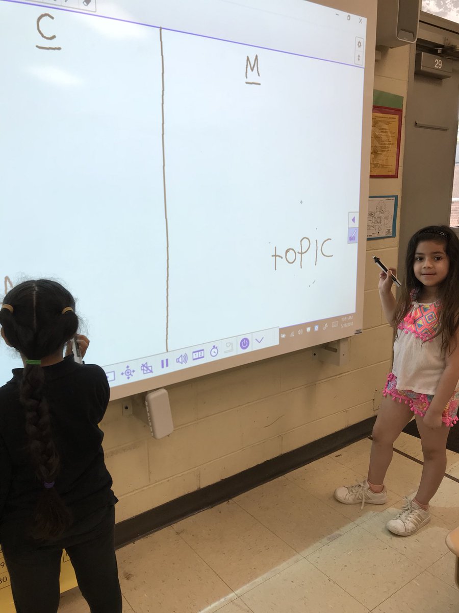 amagnolo's tweet image. Ms. Magnolo’s class vs. Ms. Cosma’s class! Who will be the Fundation’s champion?! 🏅#1stGrade #smartboardfun #welovefundations @ccosma25 @WeAreHTSD @HeatherLieberm2