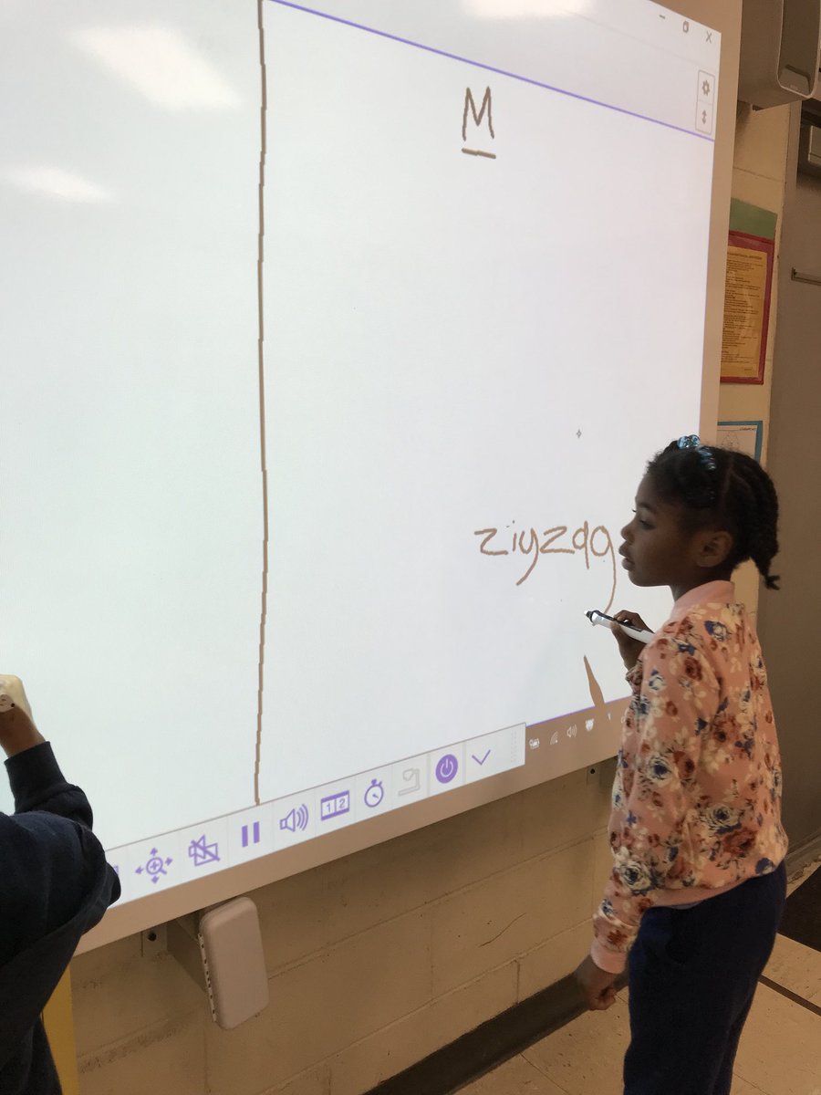 amagnolo's tweet image. Ms. Magnolo’s class vs. Ms. Cosma’s class! Who will be the Fundation’s champion?! 🏅#1stGrade #smartboardfun #welovefundations @ccosma25 @WeAreHTSD @HeatherLieberm2
