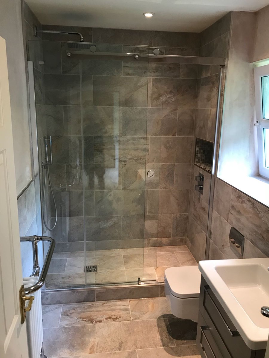 GasMark1Watford's tweet photo. Another day, another excellent bathroom install in Berkhamsted! Design and Goods by our sister company @HertsBathrooms 😍😍 @Hansgrohe_PR @cifial @GeberitUK @LaufenBathrooms @BurlingtonBaths https://t.co/rvHAbUQWEA
