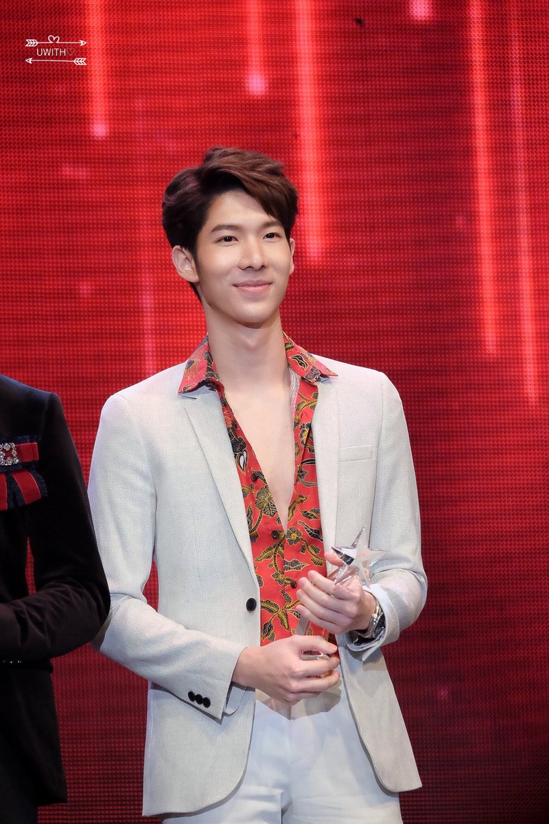 180516 #KazzAwards2018 |
<a href="/kavinpat_t/">กาวินพ้าดด✨</a> คนเก่งของพวกเรา💚 #kavinkvp