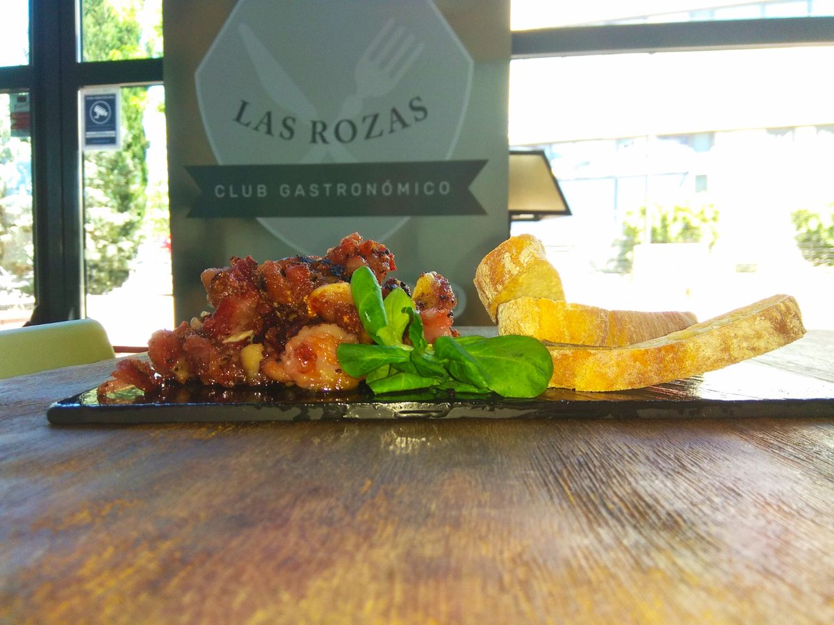 ¿Sabías que Bodega Urbana es la sede del Club Gastronómico de las Rozas? Para amantes de la buena comida y el buen vino.
#lasrozas #club #gastronomico #europolis #maridaje #vino #equipo #felizmiercoles #cenas #plan