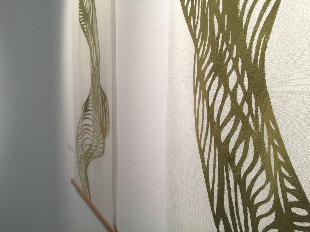 KayLiTheLabel's tweet image. Come see us at Made In Tashkeel 2018!
/// Mushin /// An textile art piece about detachment and adaptability to change.
#art #exhibition #madeintashkeel #textile #design #kaylithelabel #gold