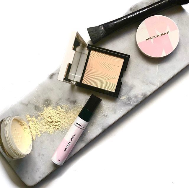 HonestlyRosa's tweet photo. New on the ‘tube! My thoughts on baking and the recently released Banana Bake products from @meccamaxima #gifted #baking powder #highlight #contour #makeuplife #flatlay #matte #mattemakeup #meccamaxima #meccamax #beauty #blogger #youtube https://t.co/yHInIqj2qV https://t.co/MQCZYNDDjo