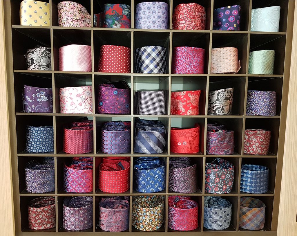 BogartNI's tweet photo. New ties in stock! We're open to 17:30 today and still 30% off everything in store https://t.co/8YveKWhP42