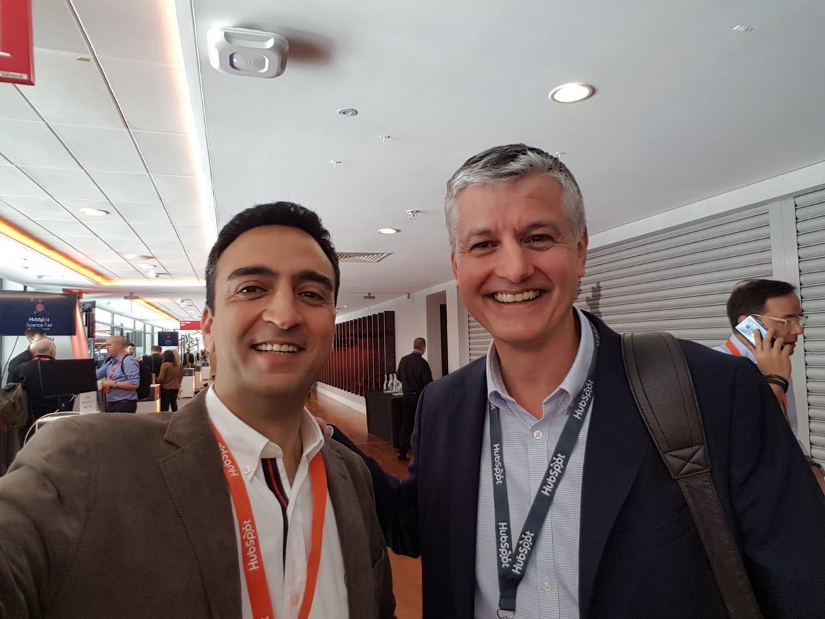 Increnta's tweet photo. ¿Superaremos el reto del Partner Summit Challenge de @HubSpot? Nuestro selfie con Christian Kinnear, MD of EMEA. #HubPartner #HubSpotPartnerSummit2018 https://t.co/u0ADCVuBo4