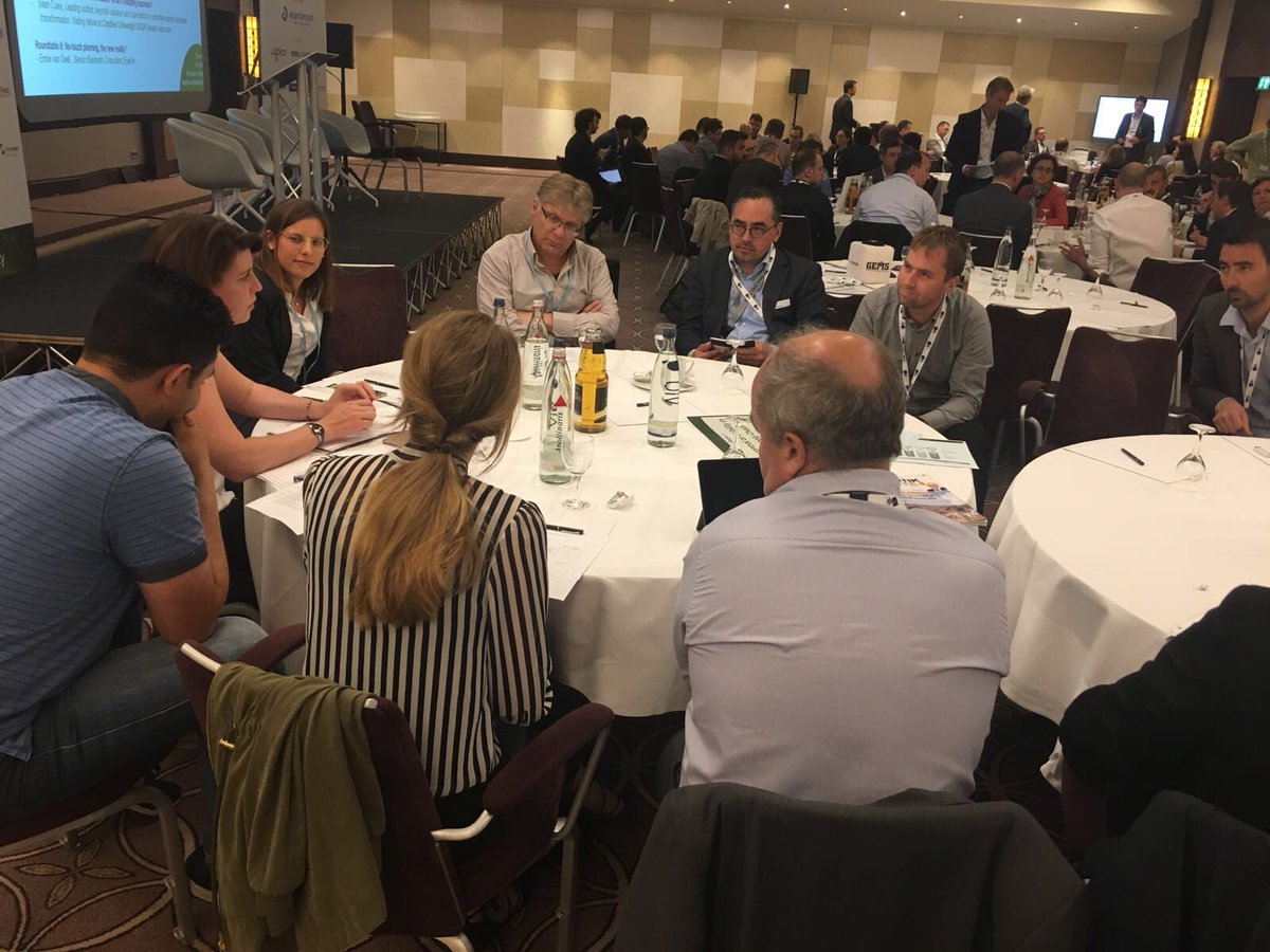 dominie_roberts's tweet photo. Some snaps from more successful Interactive Rountables at Internet of Supply Chain 2018 #IoBsupply @seanculey @shipitsmarter #eyeon #amberroad @MichaelKors #capacilon https://t.co/10XtmbE0d8