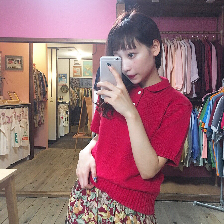 haru_spia's tweet photo. 明日はTシャツ👚入荷♡
バックのプリントかわいい！
夏は半袖必須だね、！

#spia #古着屋 https://t.co/cbbpFe94AX