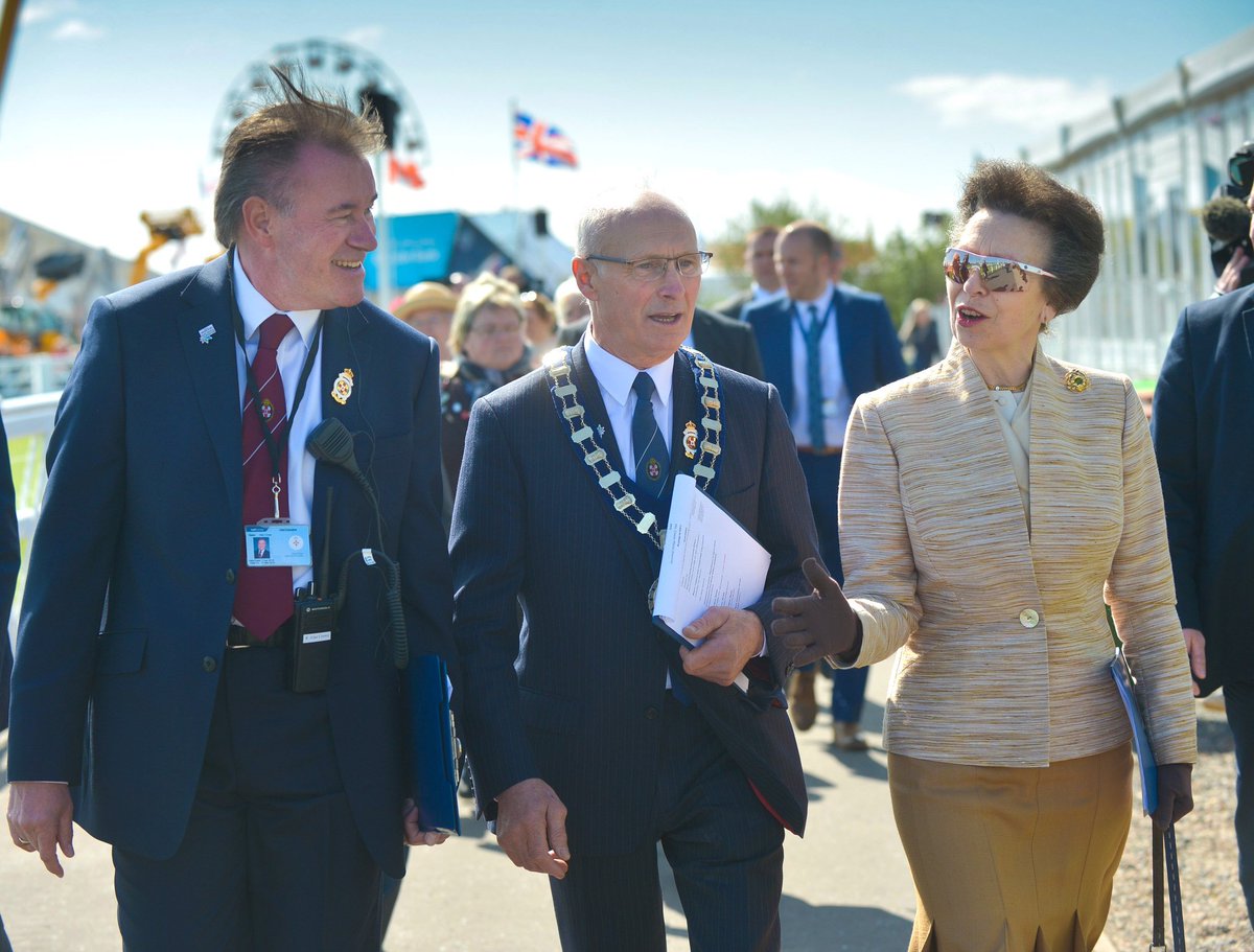 NIOgov's tweet photo. HRH Princess Anne is in Northern Ireland today visiting @balmoralshow - marking the 150th anniversary of the agricultural &amp; food show. The Princess Royal was accompanied by RUAS president Cyril Millar and Chief Executive Alan Crowe #BalmoralShow18 https://t.co/smcwJwEjcI