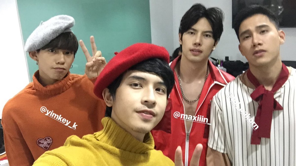 BoysLoveClosets tweet picture