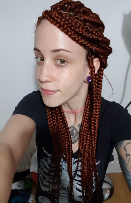Morning Bichillos ! Me he hecho un cambio de look a lo puto loco ! Que os parece ? https://t.co/Eg5m<a href="/tag/barcelona"class="tags"><span>#barcelona</span></a>