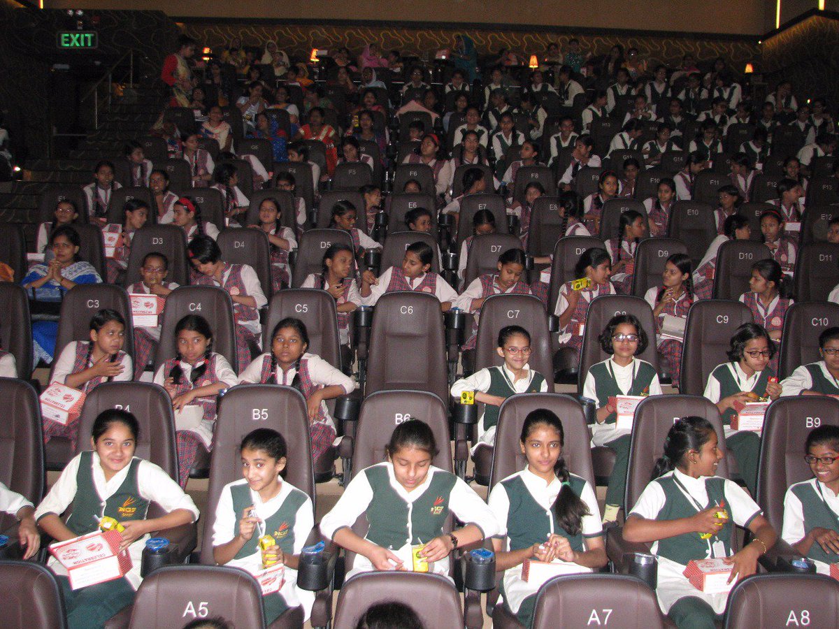 MinistryWCD's tweet image. Catching Them Young!!!

We have partnered with Multiplexes &amp;amp; other stakeholders for our ongoing sensitisation drive on Menstrual Hygiene.
In photo: A special screening of film ‘Pad Man’ for School Girls in #Delhi.  

Be a part of our movement #SafePeriods.