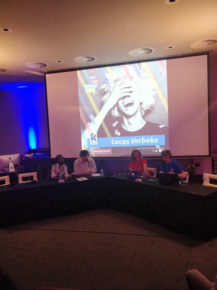 RLive_IHECS's tweet photo. Fan de séries ? Ni la grève ni la fatigue n'empêche Spin Off de faire son émission en direct de la #NuitDesMedias18 ! Pour écouter, c'est https://t.co/HP2q1sdtck https://t.co/J7kqr4rodb